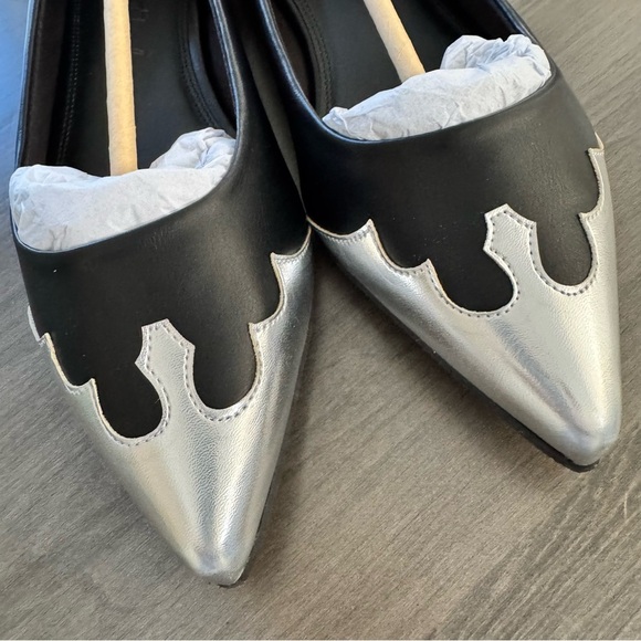 BAND OF THE FREE Gald Metallic pointed Toe black silver Western Flats size 9 NWT - Picture 9 of 13